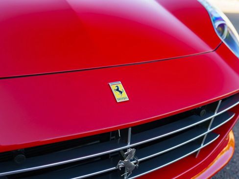 Used 2015 Ferrari California T RWD image 35