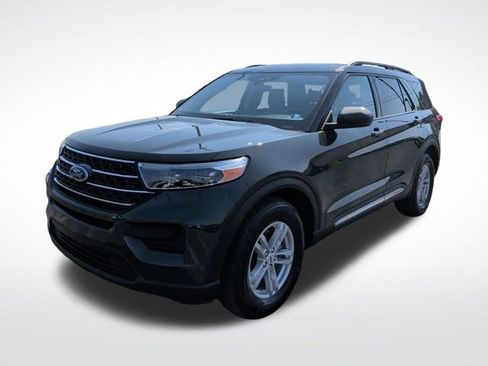 Certified 2023 Ford Explorer XLT AWD/4WD image 3
