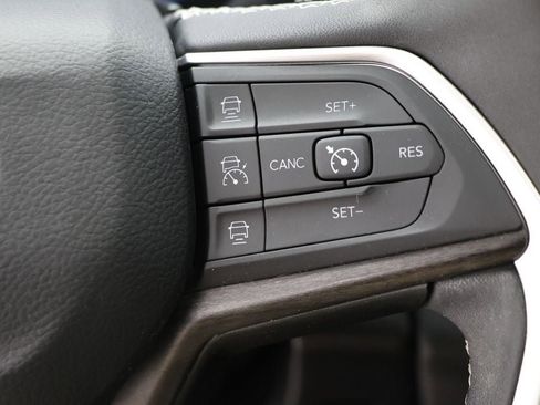 Used 2024 Jeep Grand Cherokee Limited 4xe image 21