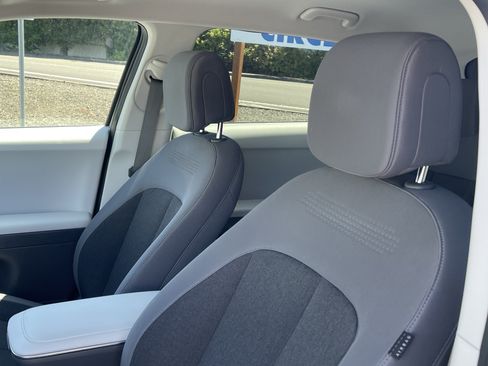 Certified 2024 Hyundai Ioniq 5 SEL RWD image 18