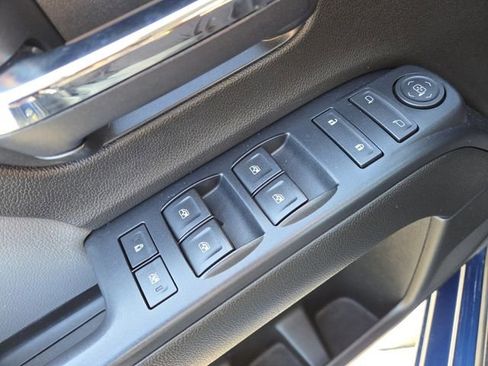 Used 2017 GMC Sierra 1500 4x4 Double Cab w/ Elevation Edition image 6