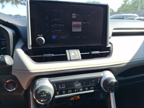 Used 2025 Toyota RAV4 XLE w/ Convenience Package FWD image 27