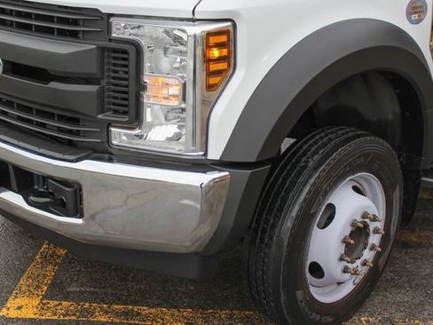 Used 2019 Ford F550 2WD Regular Cab Super Duty image 5