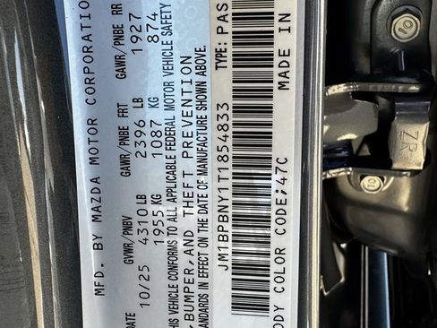 New 2026 MAZDA MAZDA3 Hatchback w/Premium Plus Pkg image 26