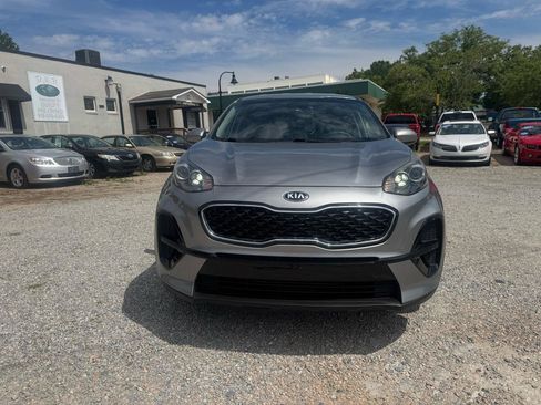 Used 2021 Kia Sportage LX FWD image 2