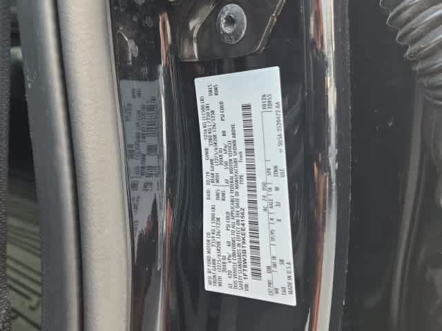 Used 2019 Ford F350 Lariat w/ Lariat Ultimate Package AWD/4WD image 36