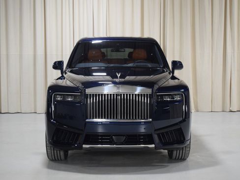 New 2026 Rolls-Royce Cullinan image 9