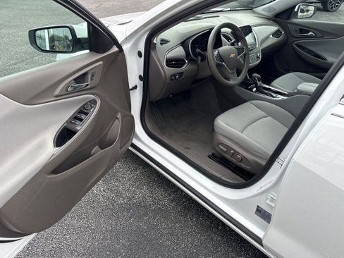 Used 2023 Chevrolet Malibu LT w/ LPO, Floor Liner Package FWD image 14