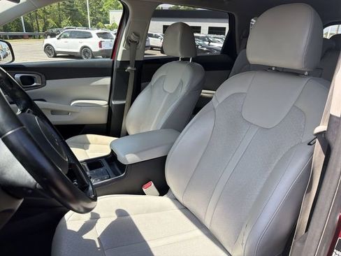 Certified 2023 Kia Sorento S AWD/4WD image 11