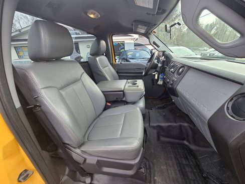 Used 2014 Ford F250 XL w/ Snow Plow Prep Package AWD/4WD image 27