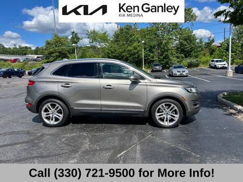 Used 2016 Lincoln MKC Reserve w/ Lincoln MKC Climate Package AWD/4WD image 4