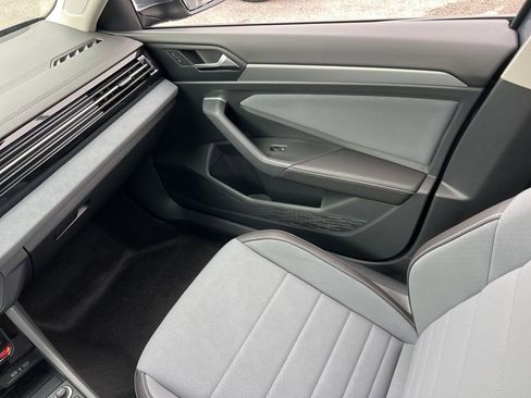 New 2026 Volkswagen Jetta SE image 25