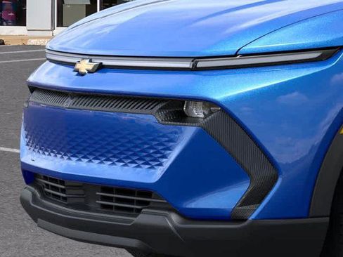 New 2026 Chevrolet Equinox EV LT image 13