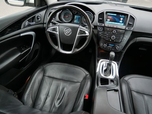Used 2013 Buick Regal Premium FWD image 9