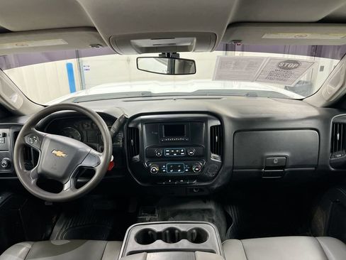 Used 2016 Chevrolet Silverado 2500 W/T w/ Snow Plow Prep Package AWD/4WD image 10