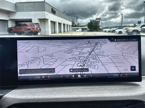 Used 2025 BMW 330i xDrive Sedan w/ Convenience Package image 18