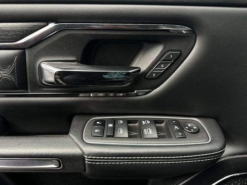 Used 2023 RAM 1500 Limited w/ Body Color Bumper Group image 15