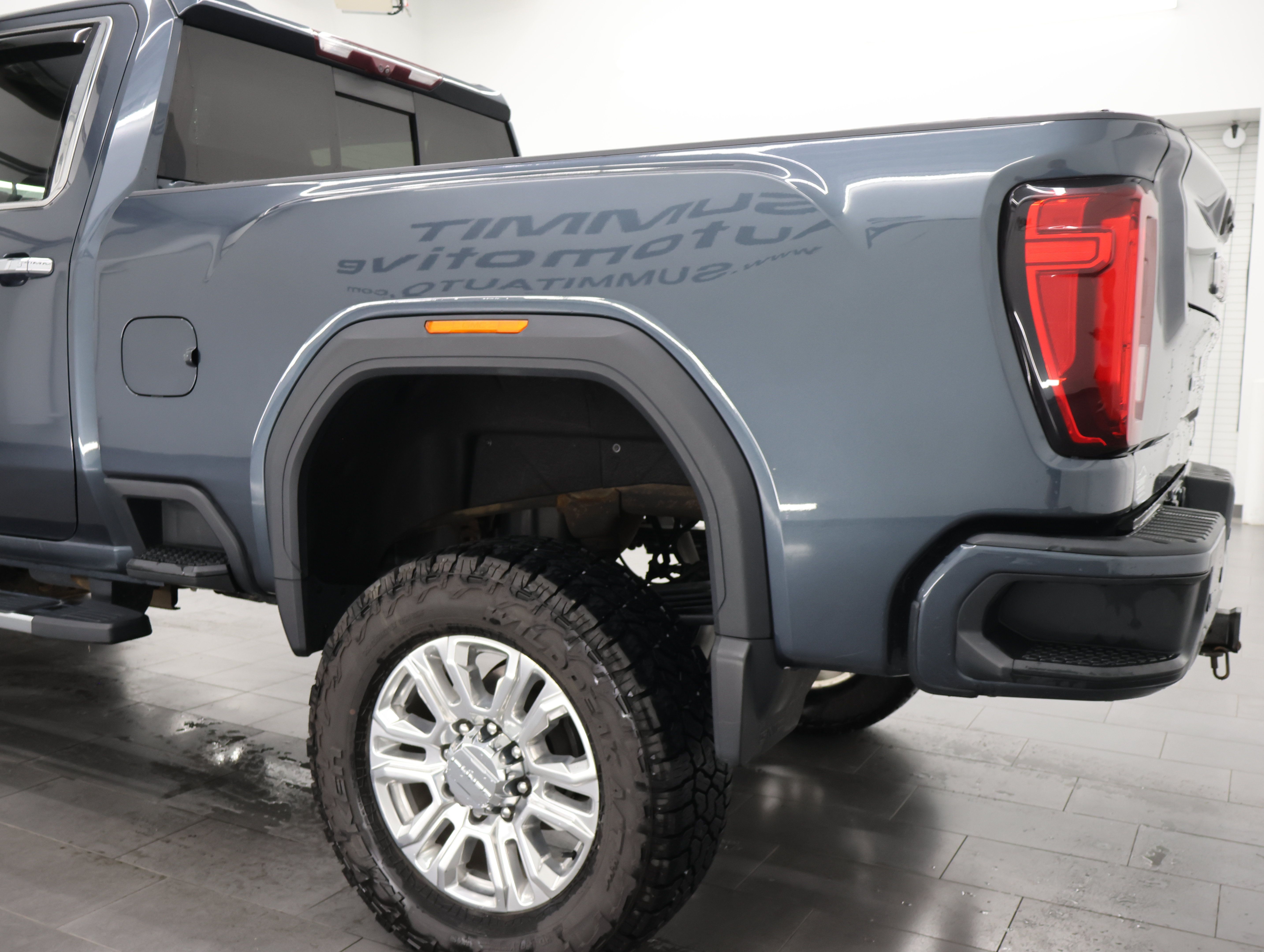 Used 2020 GMC Sierra 2500 Denali w/ Denali Ultimate Package AWD/4WD image 36