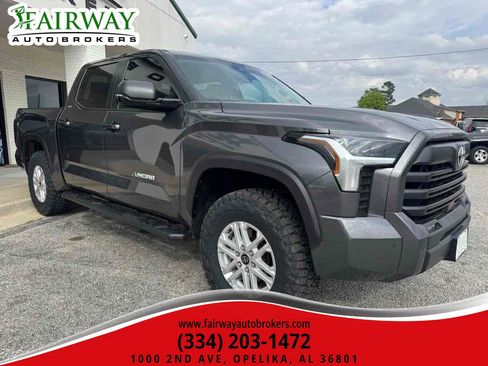 Used 2024 Toyota Tundra SR5 w/ SR5 Premium Package AWD/4WD image 36