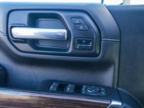 Used 2023 Chevrolet Silverado 2500 High Country w/ Safety Package II image 19