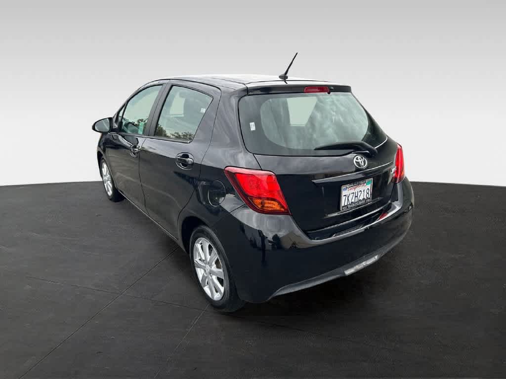 Used 2015 Toyota Yaris LE FWD image 4