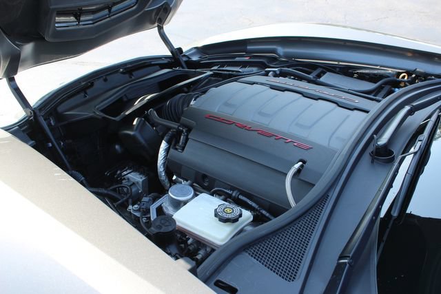 Used 2016 Chevrolet Corvette Stingray Coupe w/ Battery Protection Package RWD image 26