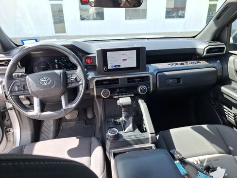 Used 2024 Toyota Tacoma TRD Off-Road image 20