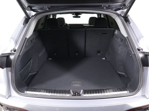 Used 2025 Audi Q5 Premium w/ Convenience Package image 30