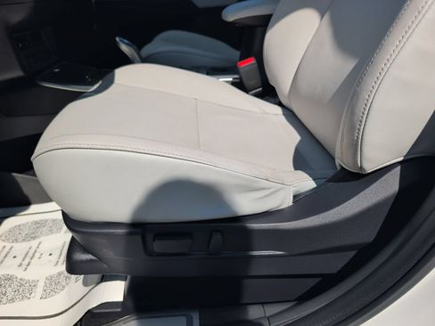 Used 2019 Mitsubishi Outlander SEL AWD/4WD image 9