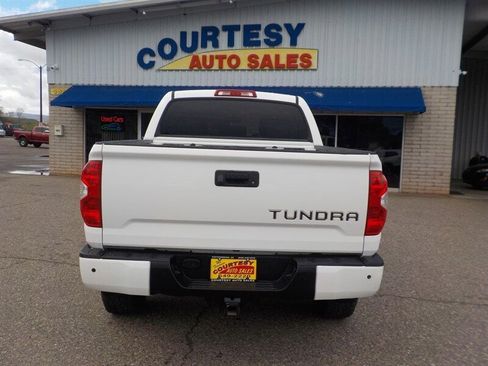 Used 2017 Toyota Tundra SR5 w/ TRD Off Road Package image 9