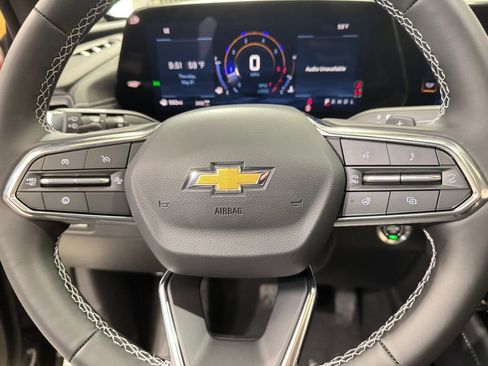 New 2026 Chevrolet Traverse LT w/ Sun and Wheel Package AWD/4WD image 17