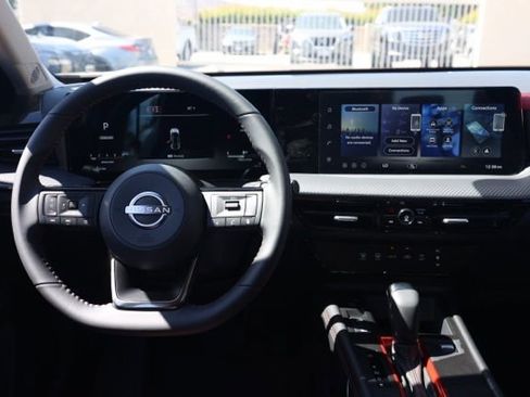 New 2026 Nissan Kicks SR image 22