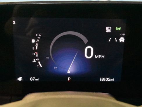 Used 2025 Buick Envista Avenir FWD image 19