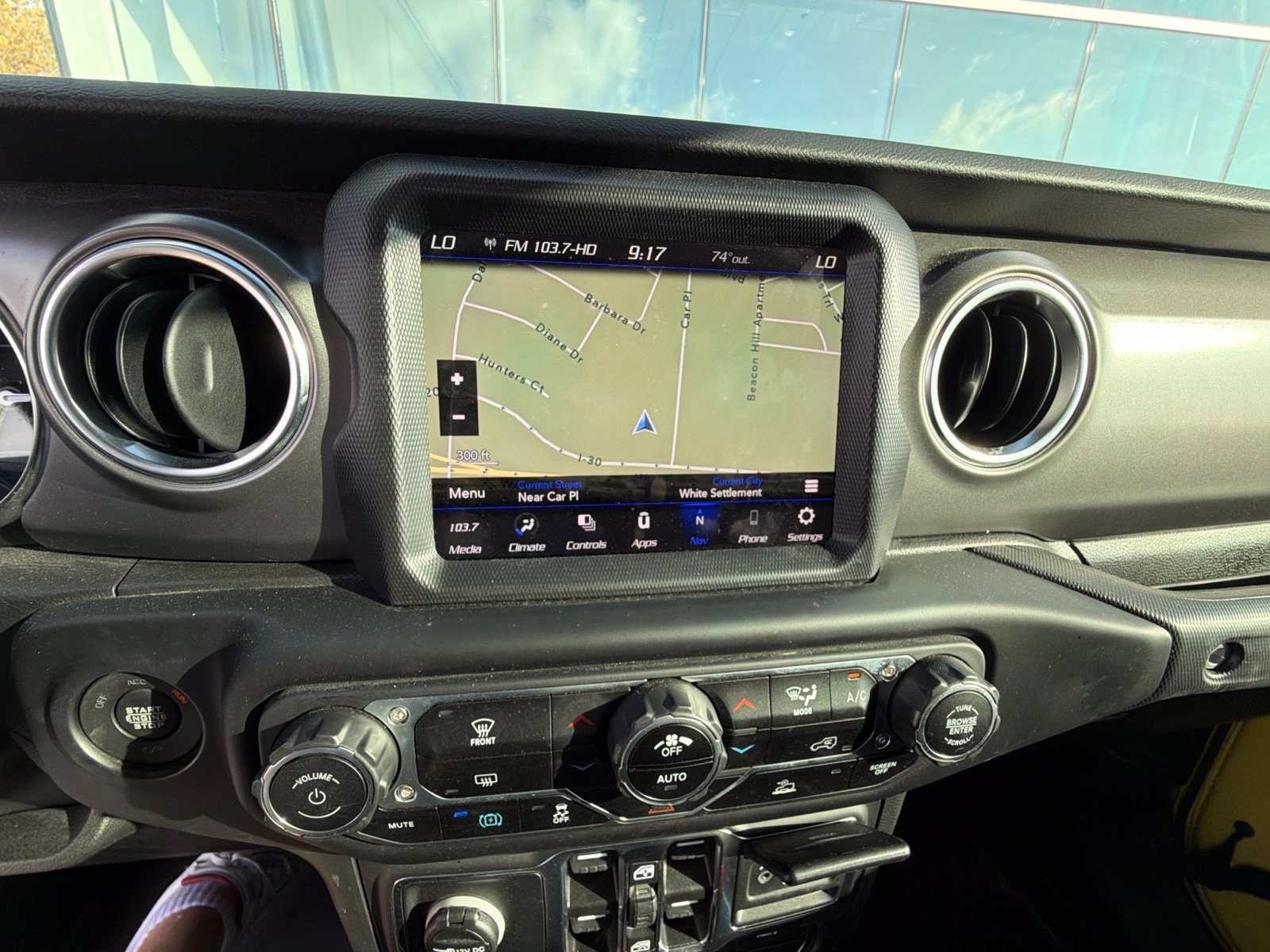 Used 2023 Jeep Wrangler Unlimited Rubicon 4xe AWD/4WD image 18