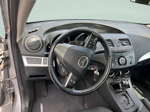 Used 2012 MAZDA MAZDA3 i Touring FWD image 19