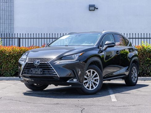 Used 2018 Lexus NX 300 FWD image 4