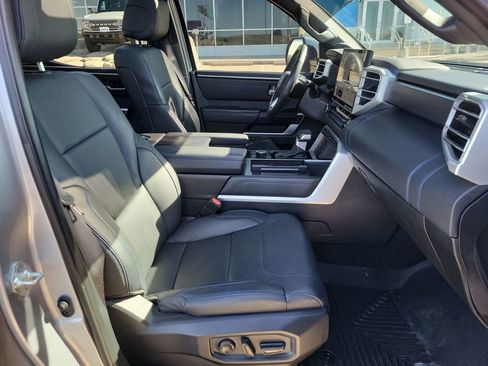 Used 2024 Toyota Tundra Platinum image 27