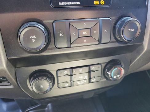 Certified 2020 Ford F250 XL w/ Power Equipment Group image 22