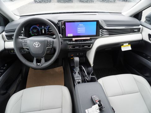 New 2026 Toyota Camry XLE FWD image 2