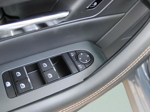 New 2025 MAZDA CX-70 3.3 Turbo w/ Preferred Package image 36