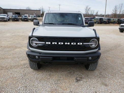 New 2026 Ford Bronco Outer Banks image 8