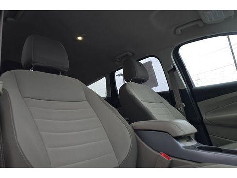 Used 2015 Ford Escape SE image 19
