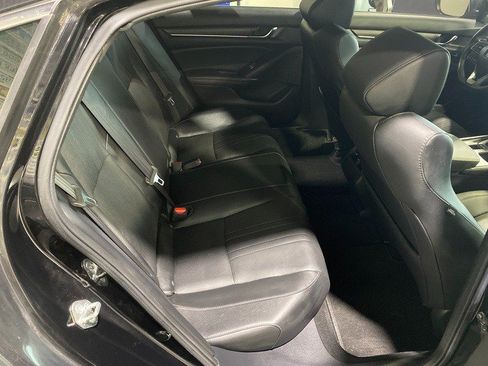Used 2020 Honda Accord Touring image 16
