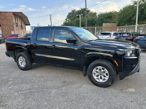 Used 2024 Nissan Frontier SV RWD image 1