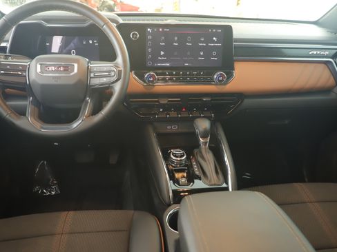 Used 2023 GMC Canyon AT4 w/ Technology Package image 19