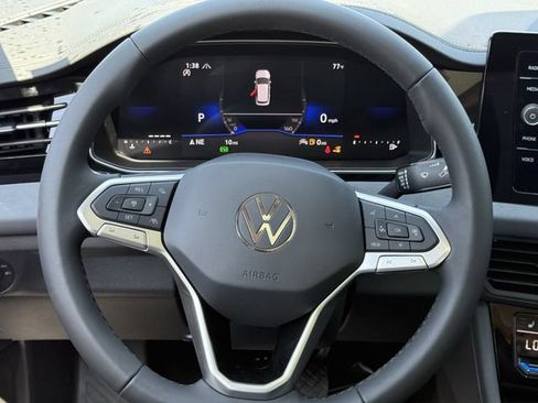 New 2026 Volkswagen Jetta SE FWD image 12