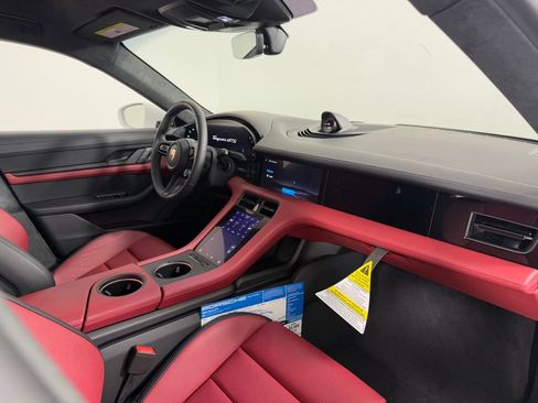 New 2026 Porsche Taycan GTS AWD/4WD image 11