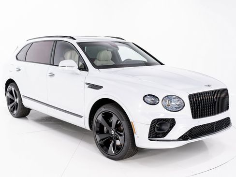 Certified 2023 Bentley Bentayga Extended Wheelbase image 7