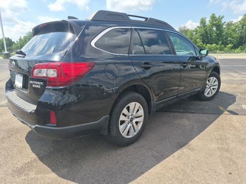 Used 2017 Subaru Outback 2.5i Premium w/ Popular Package #1 AWD/4WD image 5