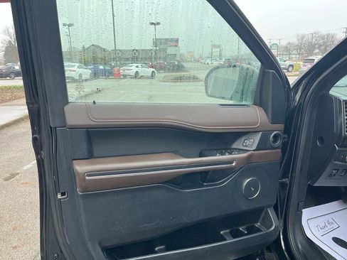 Used 2020 Ford Expedition Max King Ranch image 12
